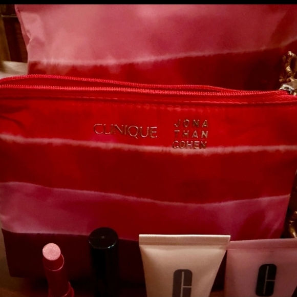 Clinique X Jonathan Cohen-10pc 2025 Tote -Pouch & Skincare/Makeup Set ❤️🩷💜 - Picture 6 of 8